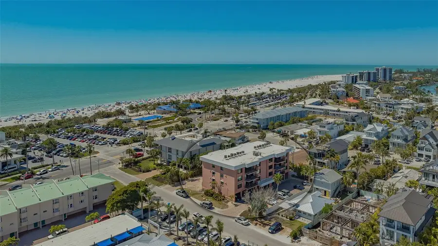 131 Garfield Drive #4D, Sarasota, FL 34236 - Image #2