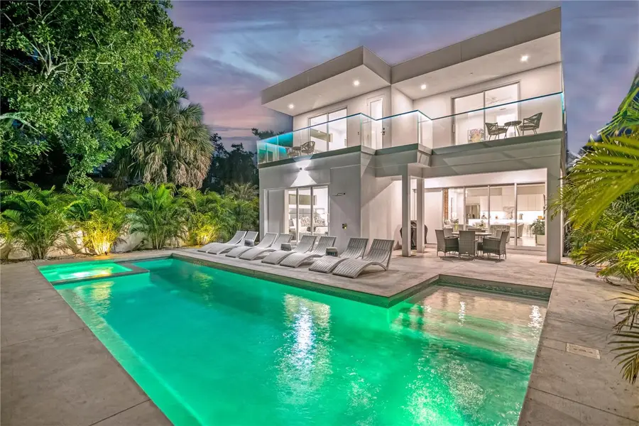 2327 Hillview Street, Sarasota, FL 34239 - Image #3