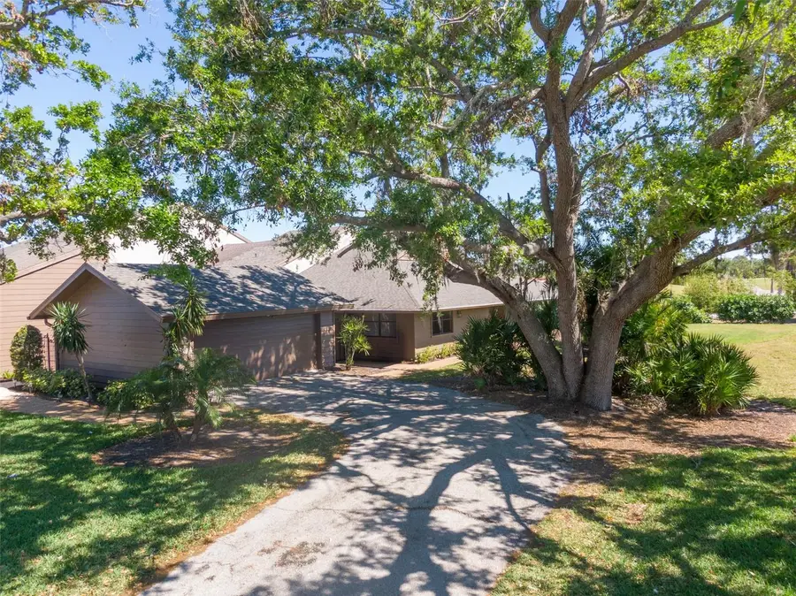 5604 Doral Drive, Sarasota, FL 34243 - Image #3