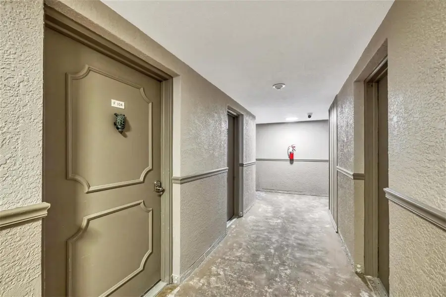 2100 Benjamin Franklin Drive #104, Sarasota, FL 34236 - Image #2