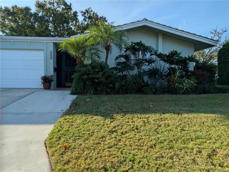 3328 Dartmouth Lane #1012, Sarasota, FL 34239 - Image #2