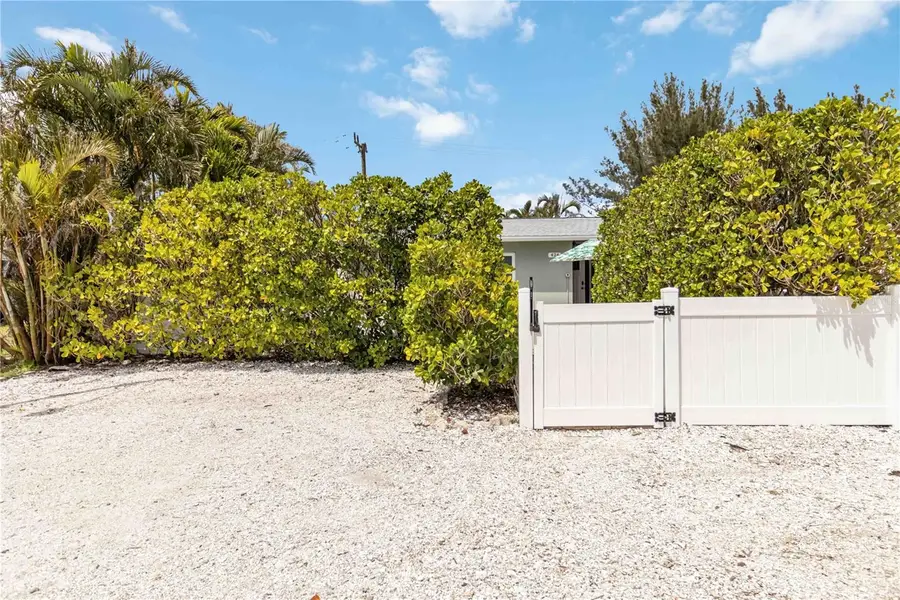 424 62nd Street, Holmes Beach, FL 34217 - Image #2