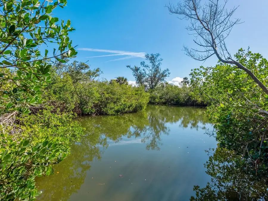 7219 Pine Needle Road, Sarasota, FL 34242 - #3