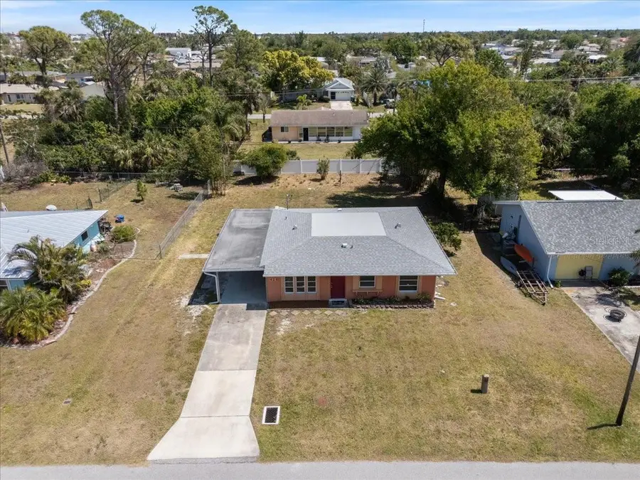 425 Skylark Lane Nw, Port Charlotte, FL 33952 - Image #2