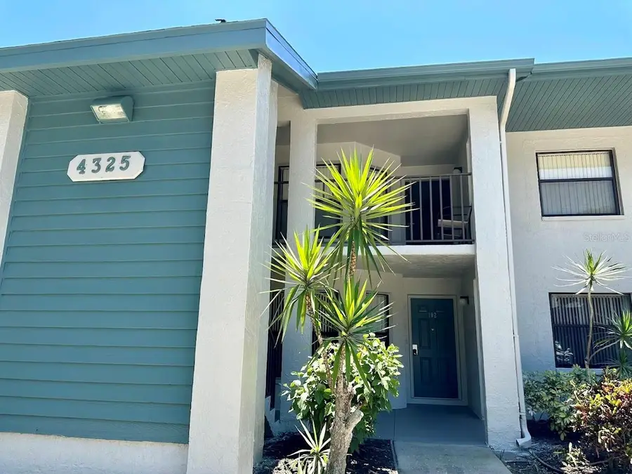 4325 46th Avenue W #202, Bradenton, FL 34210 - Image #2