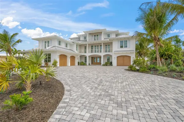 619 Key Royale Drive, HOLMES BEACH, FL 34217