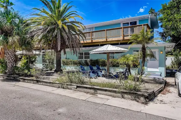 104 29th Street #3, HOLMES BEACH, FL 34217