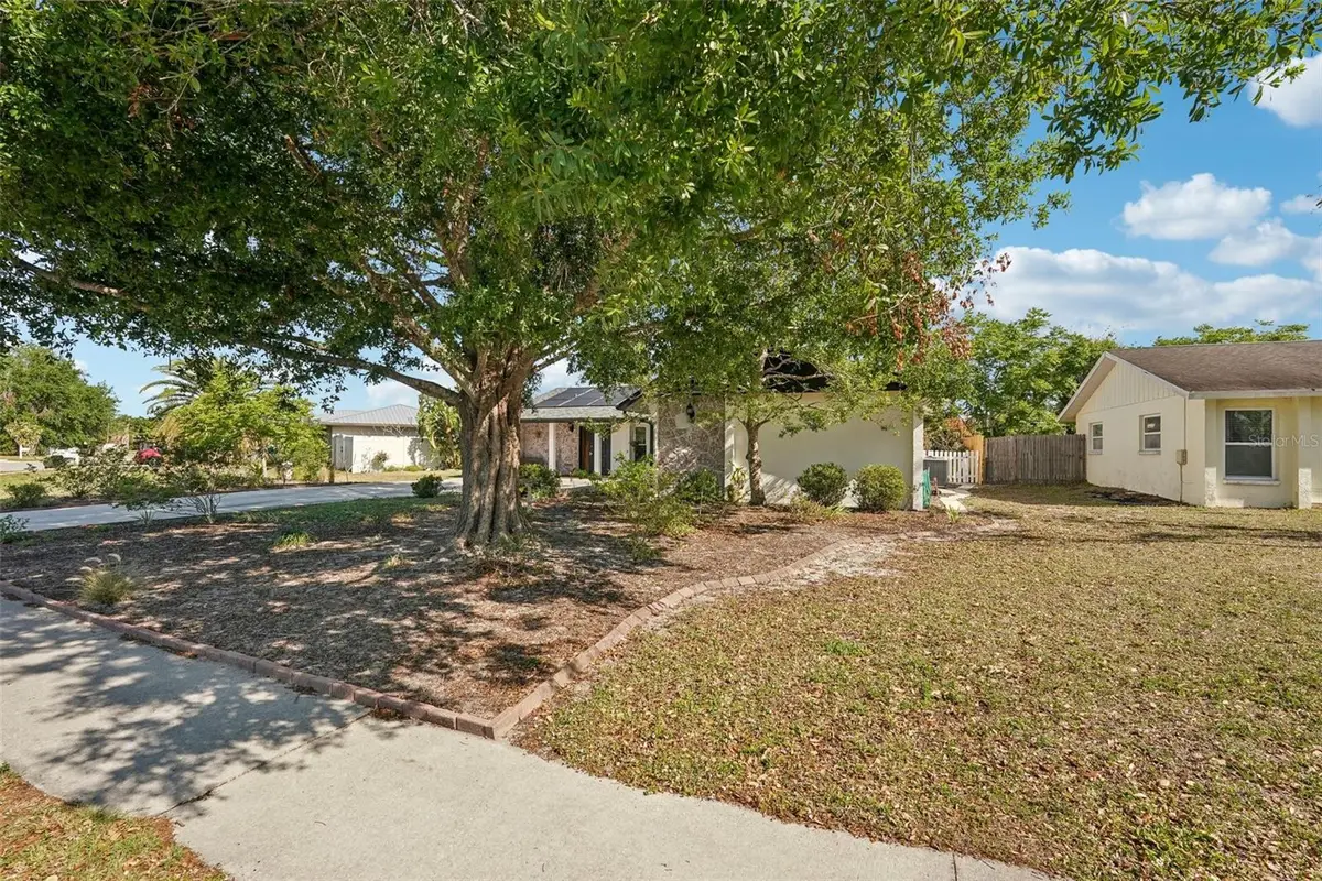 5728 Whistlewood Circle, Sarasota, FL 34232 - Image #1