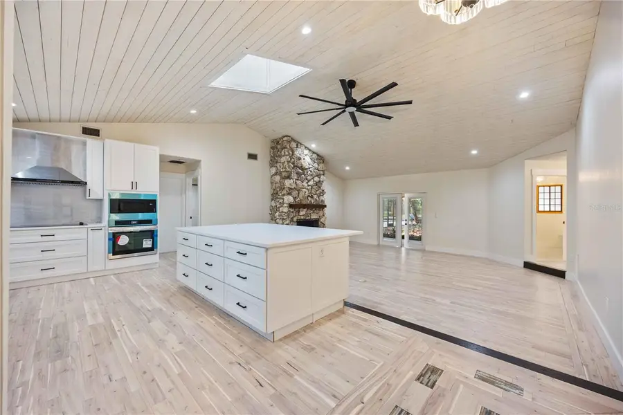 4916 Hidden Oaks Trail, Sarasota, FL 34232 - Image #2