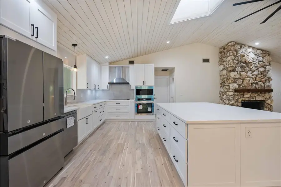 4916 Hidden Oaks Trail, Sarasota, FL 34232 - Image #3