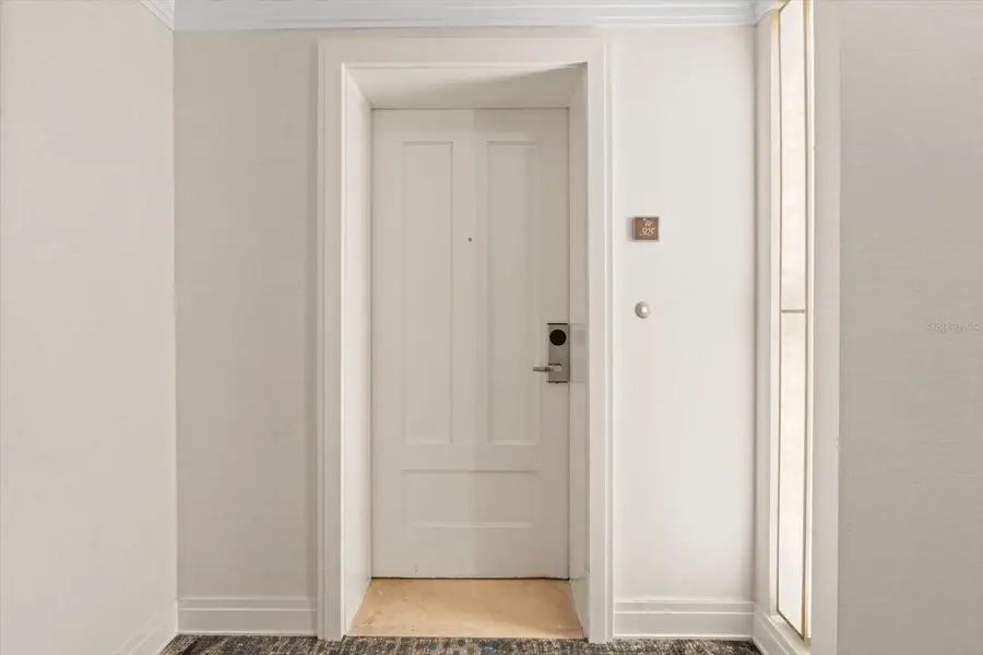 915 Seaside Dr #405, WEEKS 22-23, Sarasota, FL 34242 - Image #2