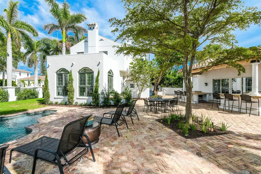 76 S Washington Drive, Sarasota, FL 34236 - Image #2