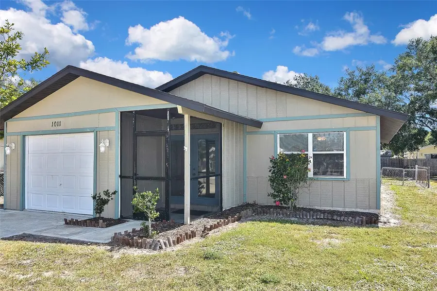 1011 Bacon Avenue, Sarasota, FL 34232 - Image #2