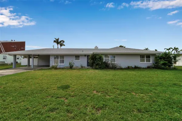 6422 Beechwood Avenue, SARASOTA, FL 34231