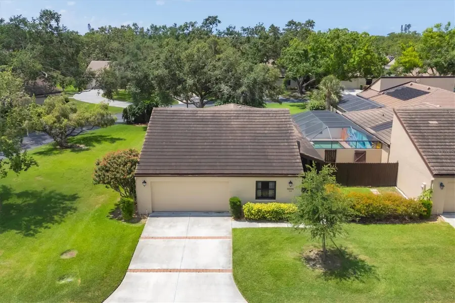 3698 Glen Oaks Manor Drive, Sarasota, FL 34232 - Image #3