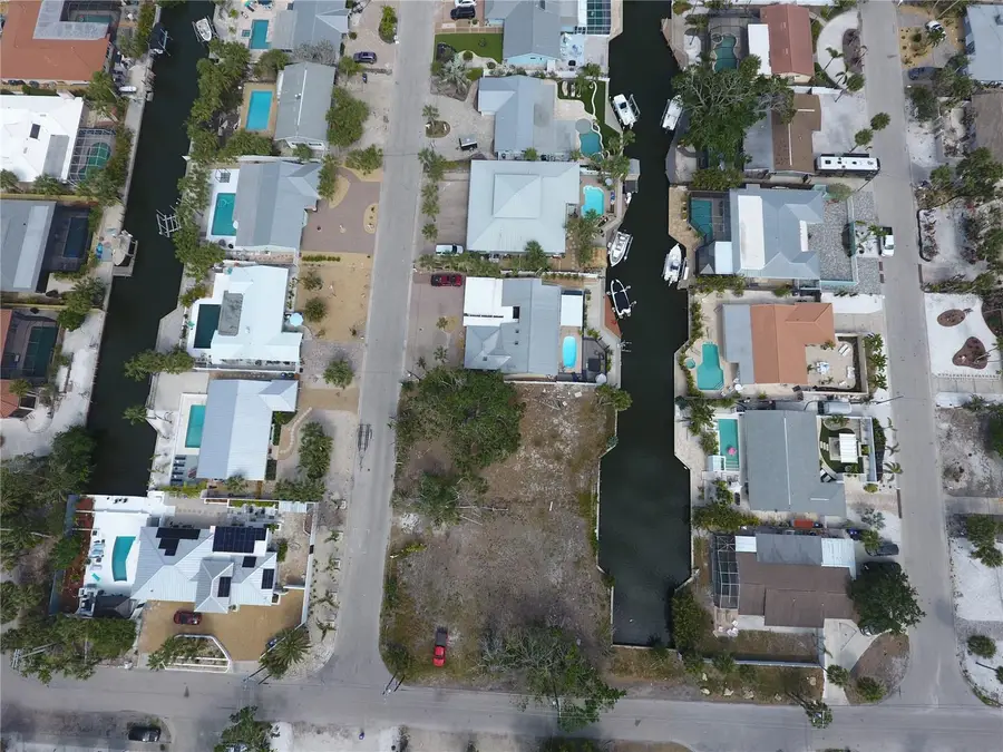 Avenida Leona, Sarasota, FL 34242 - Image #3