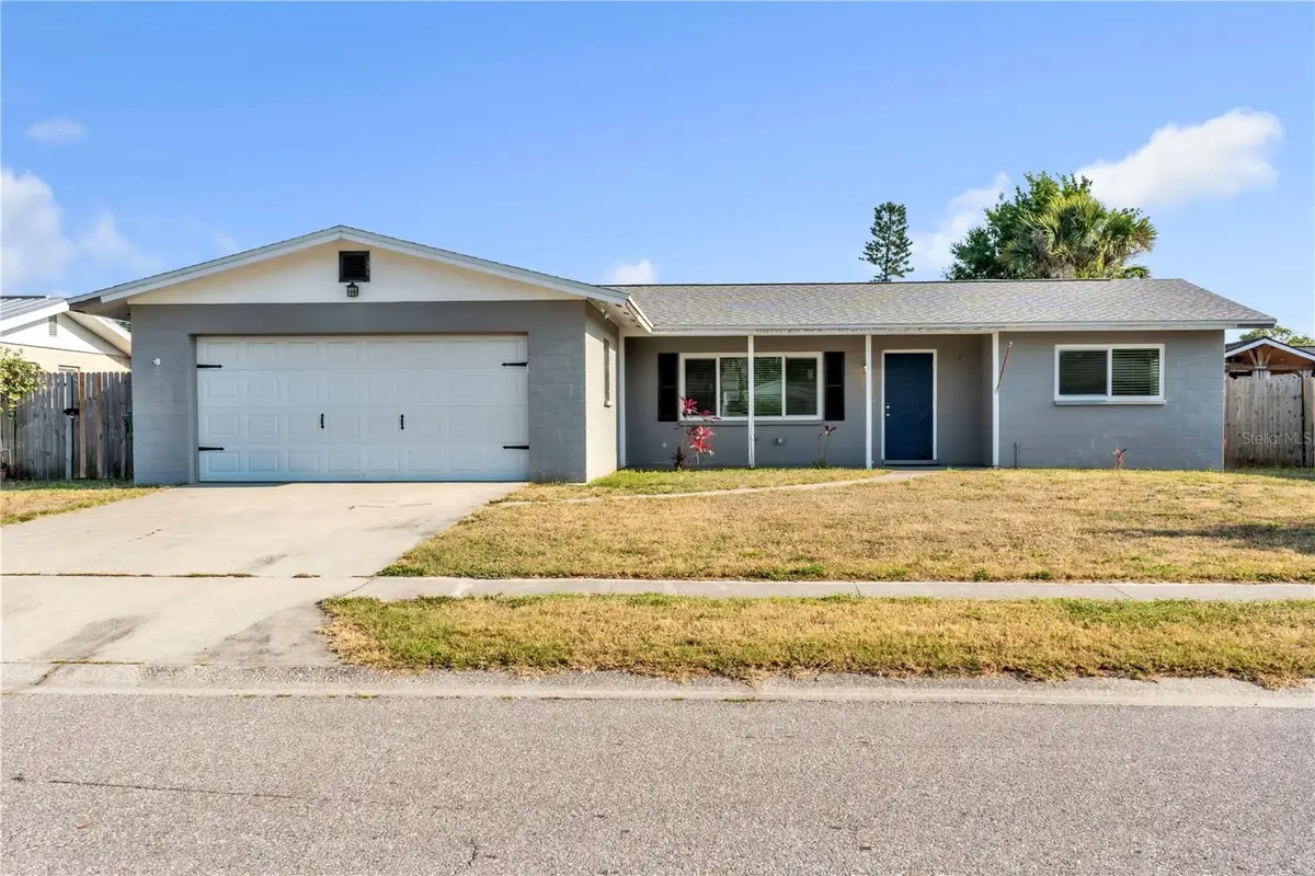 2705 20th Avenue Drive W, Bradenton, FL 34205 - Image #1