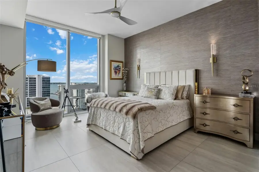301 Quay Commons #1709, Sarasota, FL 34236 - Image #3