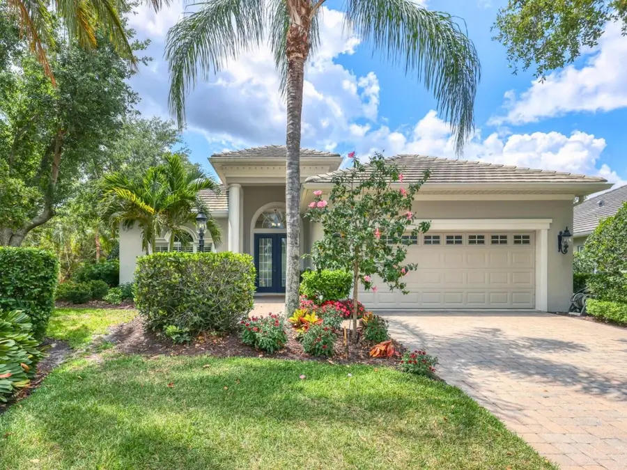 12516 Thornhill Court, Lakewood Ranch, FL 34202 - Image #2