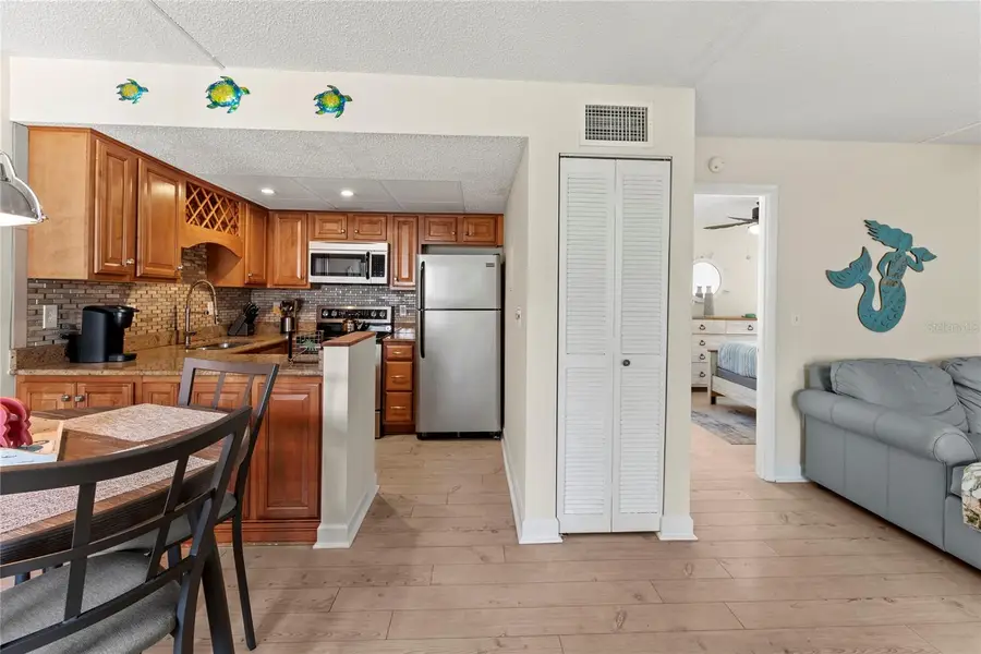 6713 Midnight Pass Road #4, Sarasota, FL 34242 - Image #3