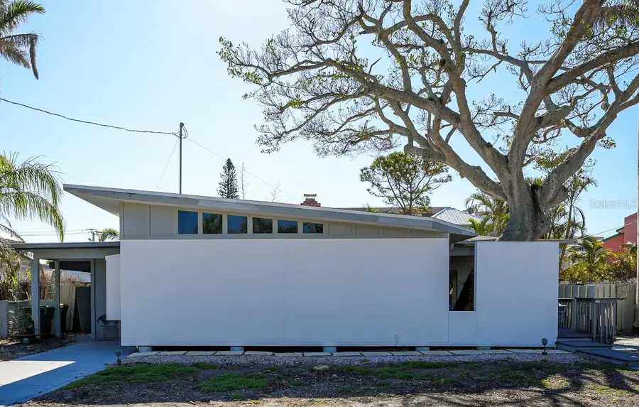 132 Harrison Drive, Sarasota, FL 34236 - Image #3