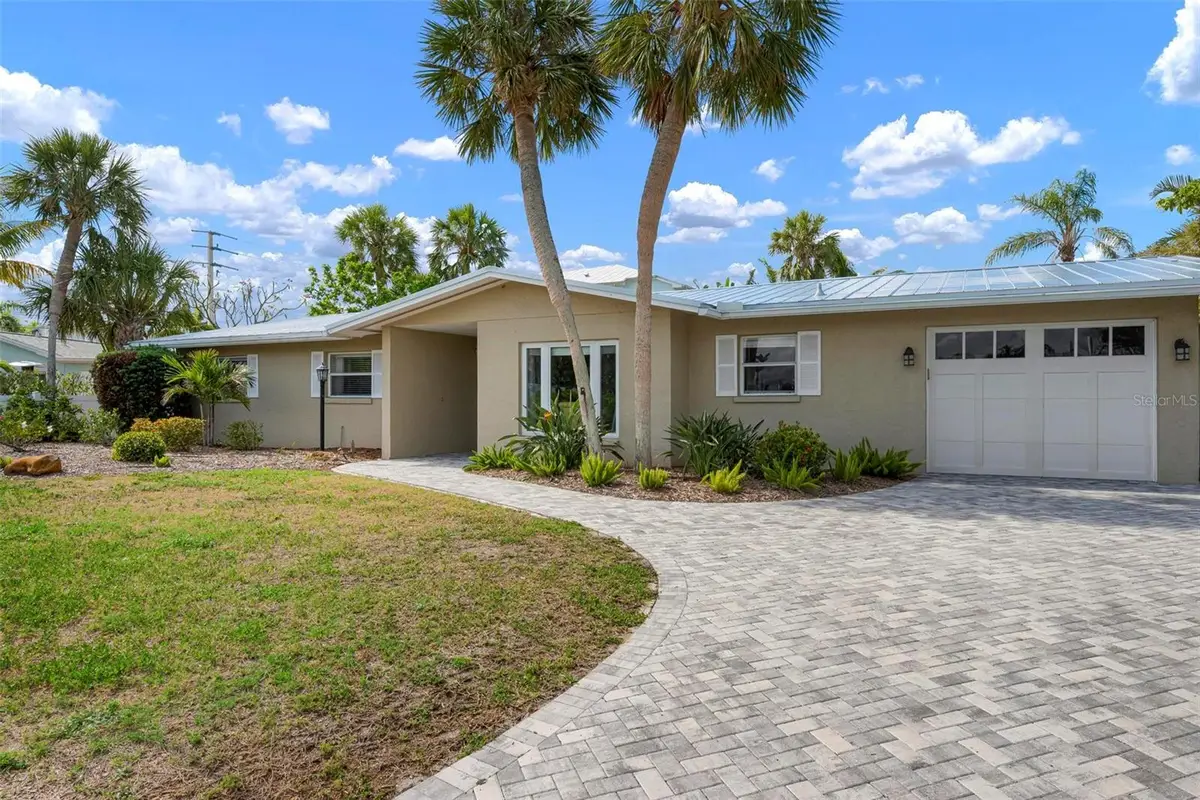 602 Baronet Lane, Holmes Beach, FL 34217 - Image #1