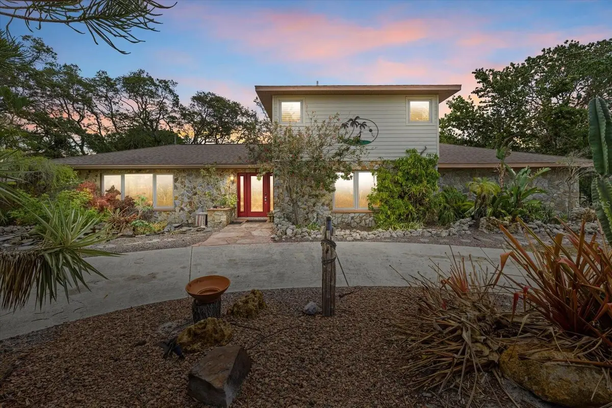 8255 Longbay Boulevard, Sarasota, FL 34243 - Image #1