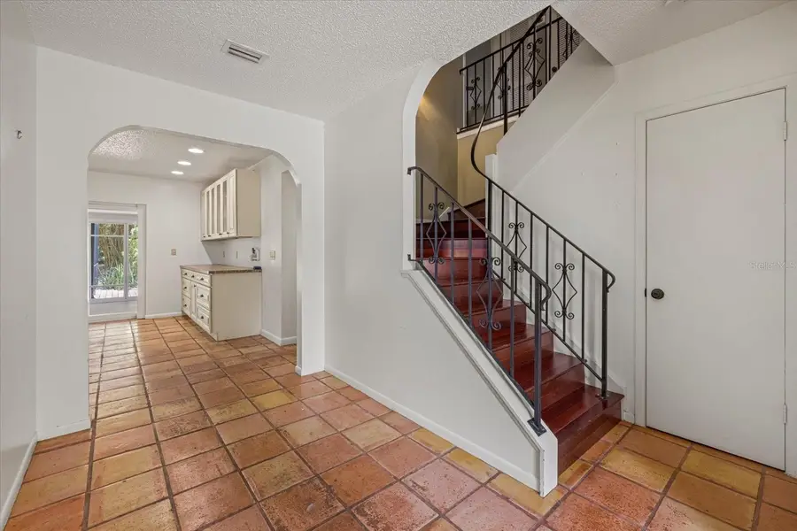 8255 Longbay Boulevard, Sarasota, FL 34243 - Image #3