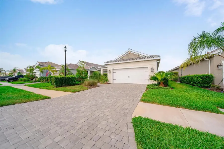 2625 Star Apple Way, Sarasota, FL 34240 - Image #2