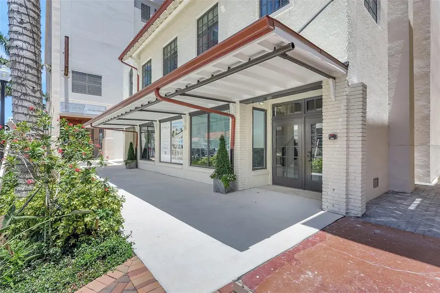 33 S Palm Avenue #1101, Sarasota, FL 34236 - Image #2