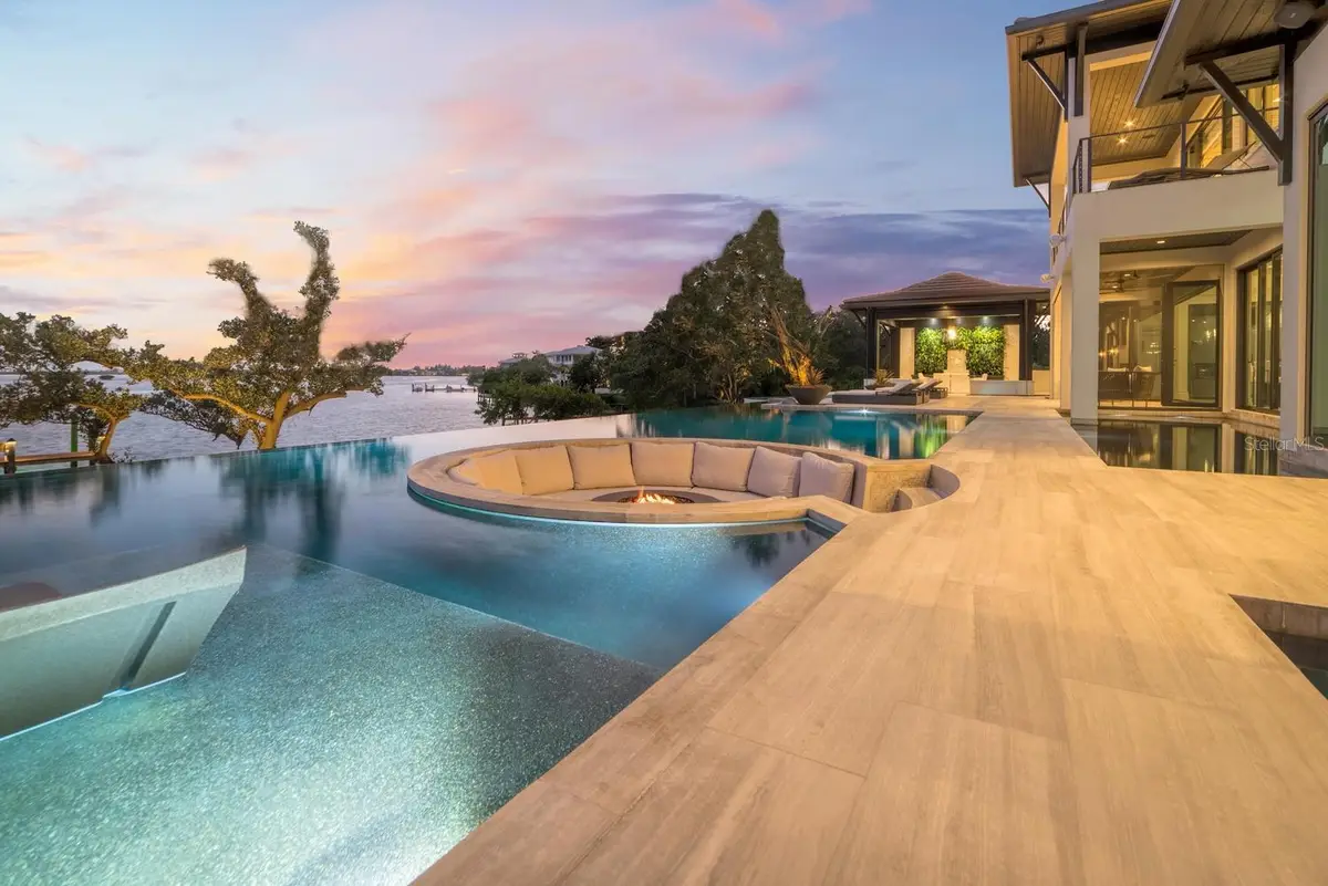 3799 Flamingo Avenue, Sarasota, FL 34242 - Image #1