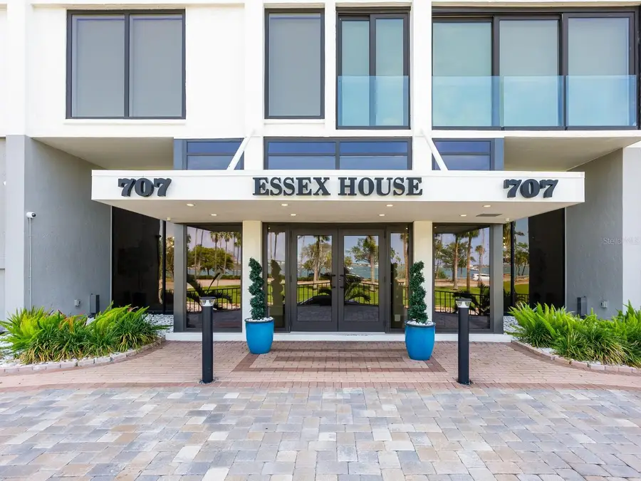 707 S Gulfstream Avenue #301, Sarasota, FL 34236 - Image #2