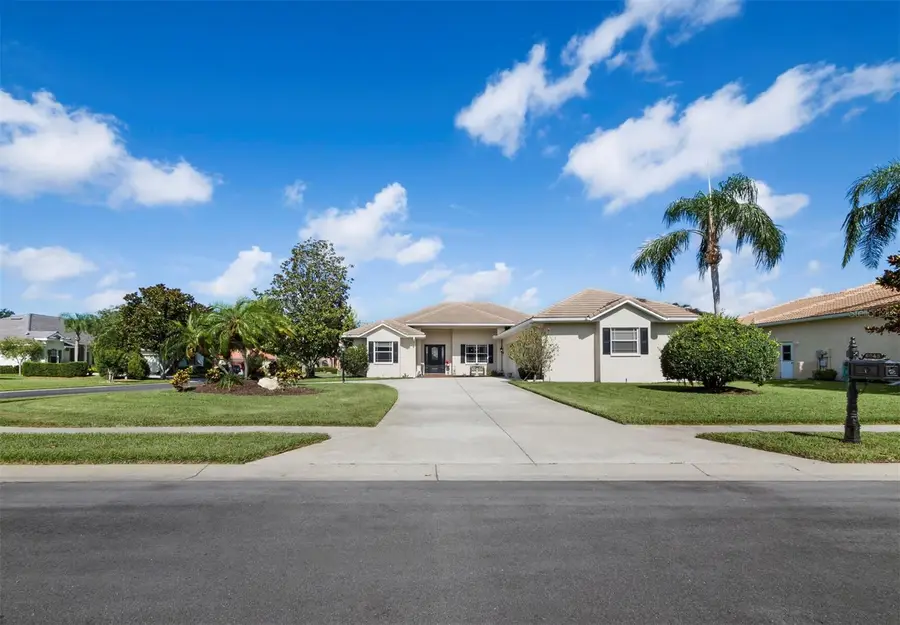 6643 Butlers Crest Drive, Bradenton, FL 34203 - Image #2