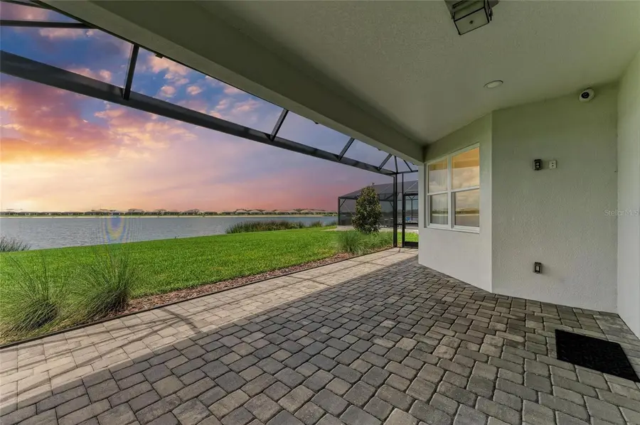 909 Crosswind Avenue, Sarasota, FL 34240 - Image #2