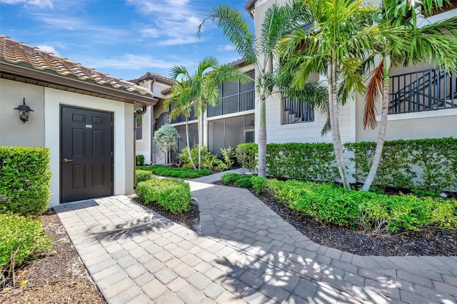 5695 Palmer Circle #203, Bradenton, FL 34211 - Image #2