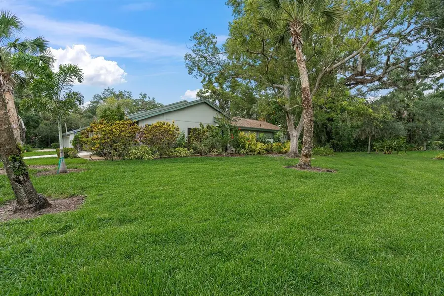 4637 Willow Wood Circle #44, Sarasota, FL 34241 - Image #3