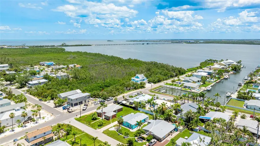 2713 Avenue C, Holmes Beach, FL 34217 - Image #3