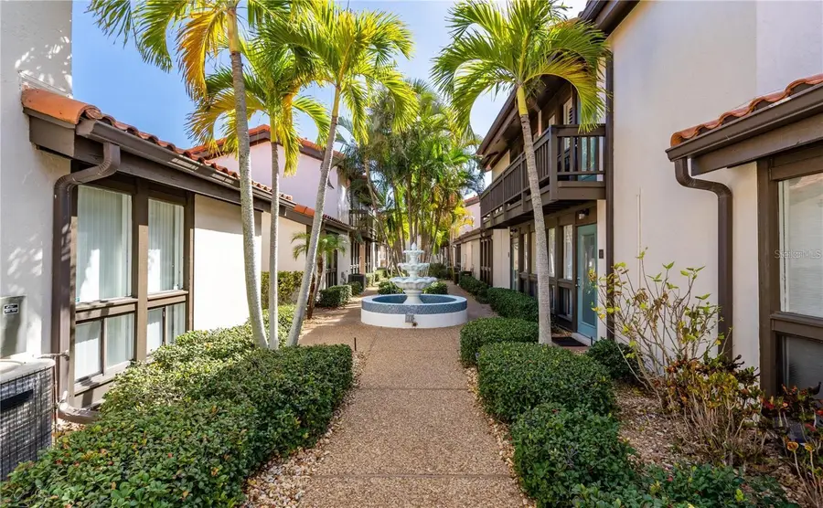 800 S Blvd Of The Presidents #16, Sarasota, FL 34236 - Image #2