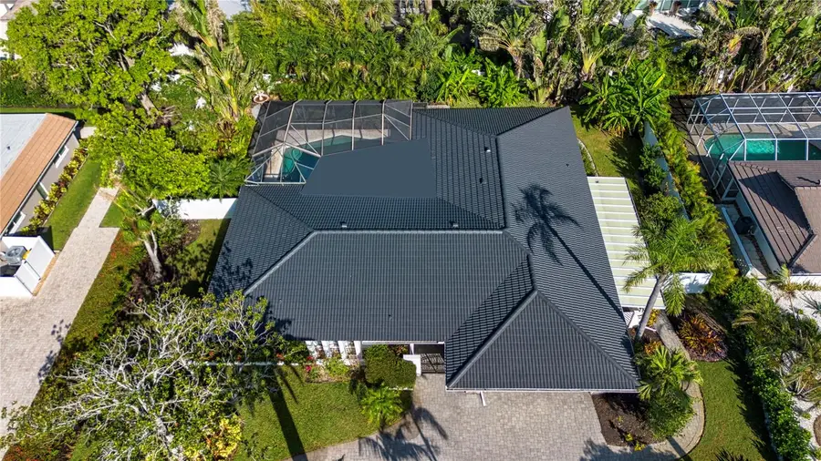 483 Partridge Circle, Sarasota, FL 34236 - Image #2