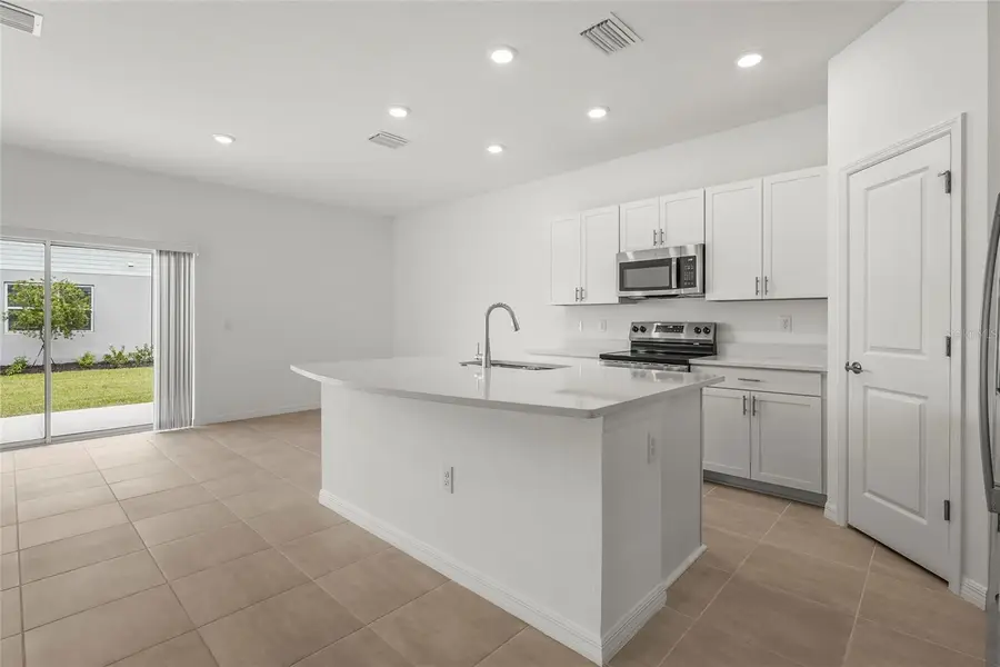 8705 Winter Breeze Way, Sarasota, FL 34241 - Image #2