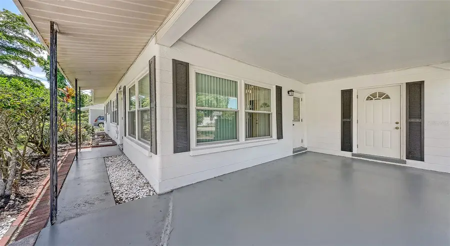 2462 Hyde Park Street, Sarasota, FL 34239 - Image #3