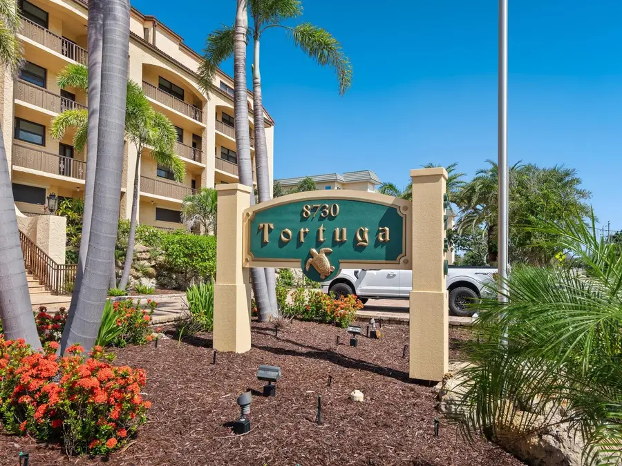 8710 Midnight Pass Road #205, Sarasota, FL 34242 - Image #2