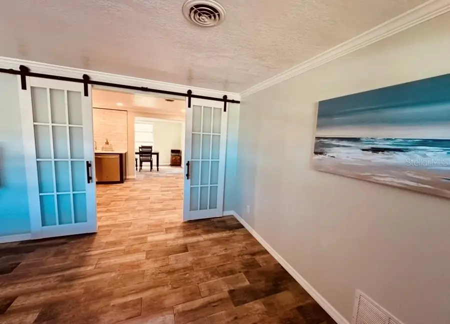 611 Missouri Road, Venice, FL 34293 - Image #2