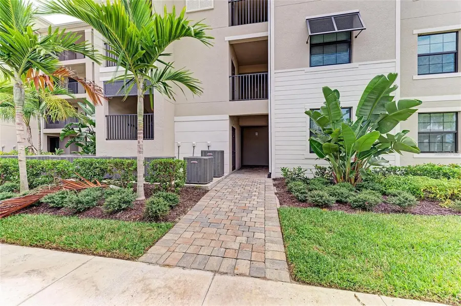 18114 Gawthrop Drive #304, Bradenton, FL 34211 - Image #2