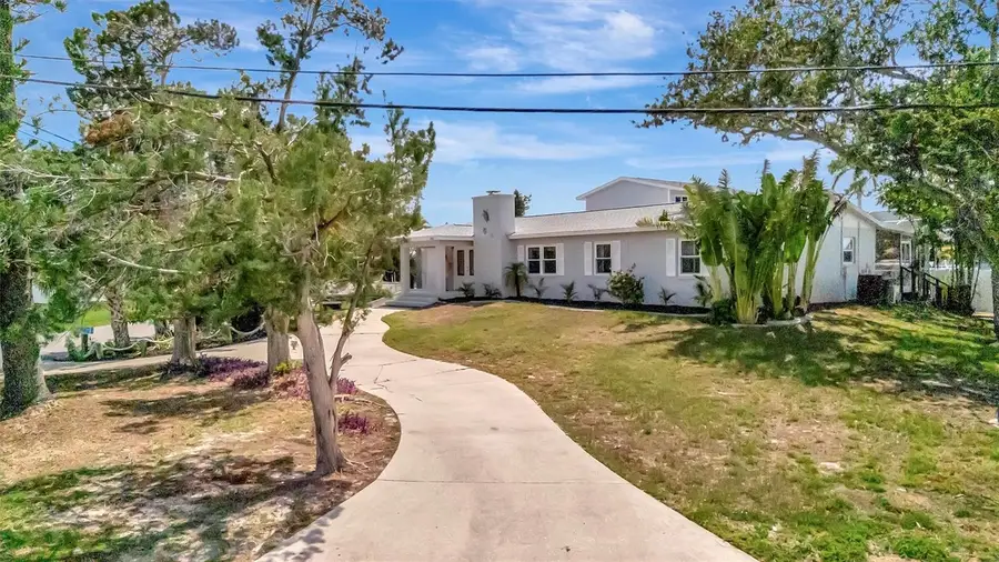 4819 Palmetto Point Drive, Palmetto, FL 34221 - Image #2