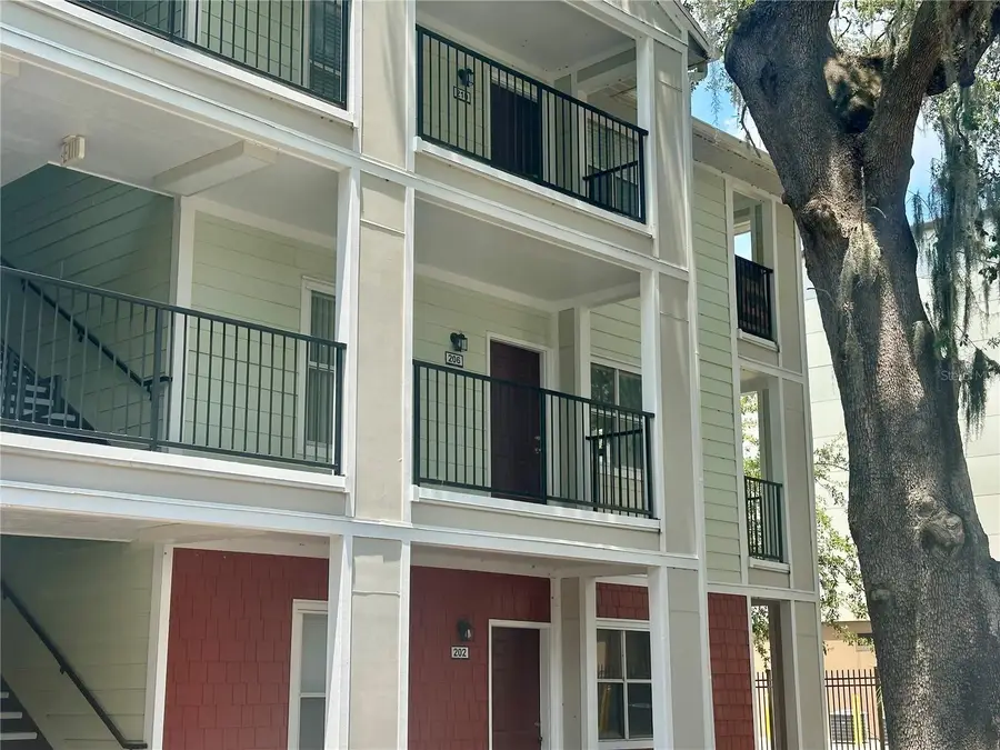 2360 SW Archer Road #206, Gainesville, FL 32608 - Image #2