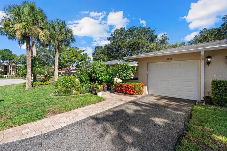 6916 W Country Club Drive N #9B, Sarasota, FL 34243 - Image #2