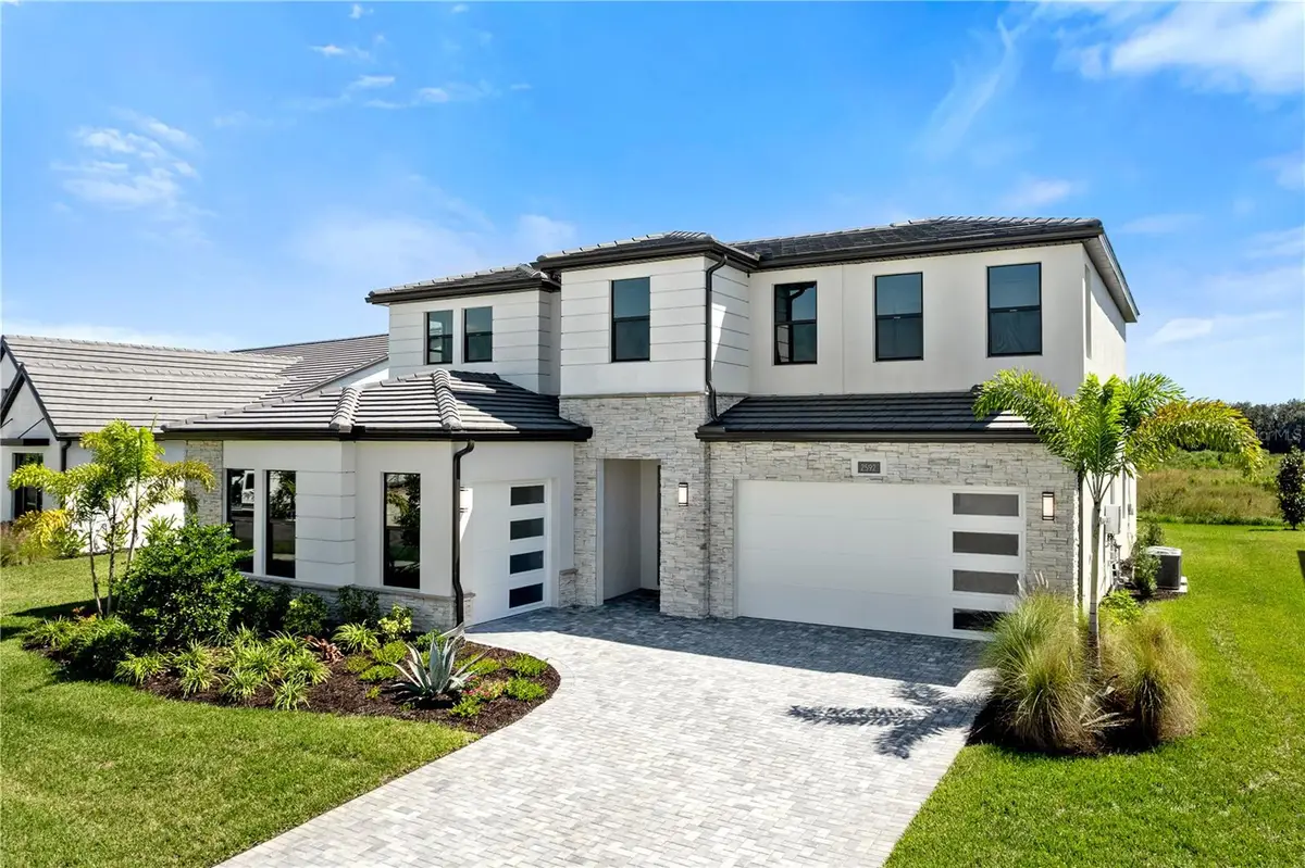 2592 Waterfront Circle, Sarasota, FL 34240 - Image #1
