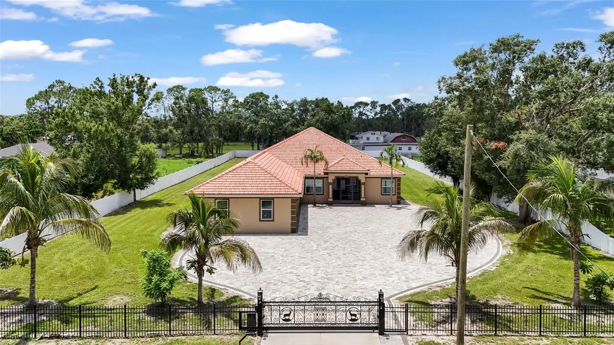 5714 38th Avenue E, Bradenton, FL 34208 - Image #1