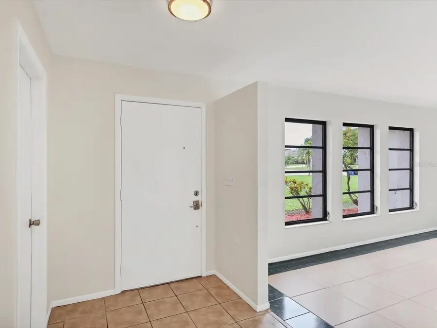 2102 Country Meadows Place, Sarasota, FL 34235 - Image #3